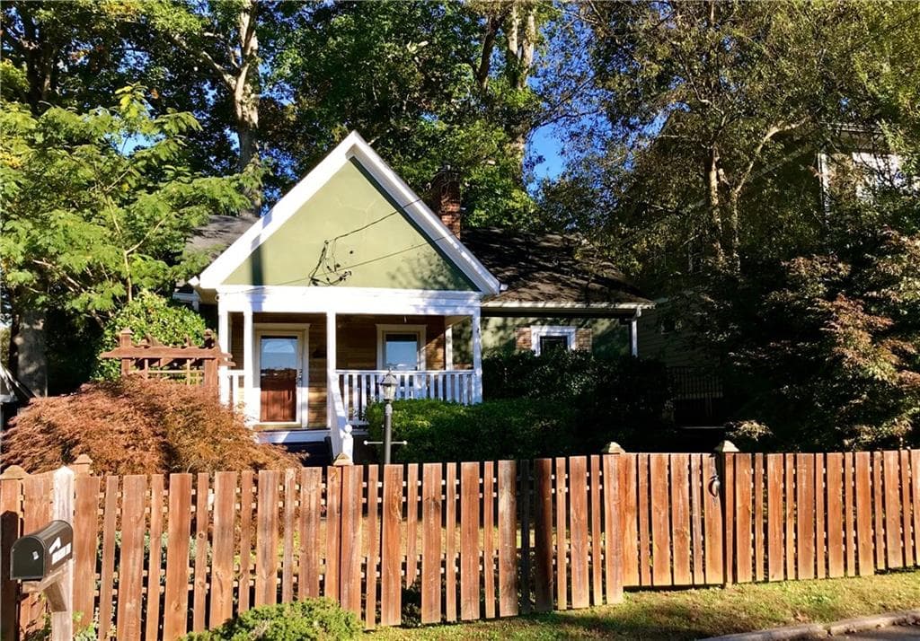 2 bedroom, 864 sq ft single family residence sold at 624 Third Avenue, Decatur, GA 30030