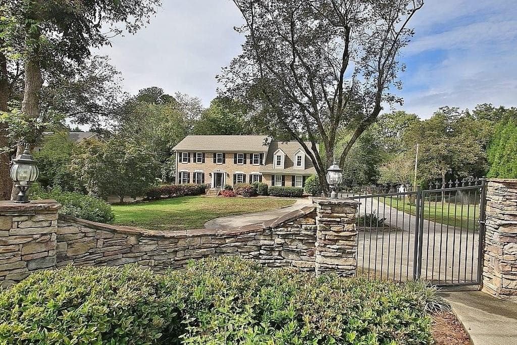 249 Woodlawn Drive, Marietta, GA 30067 — most recent listing photo