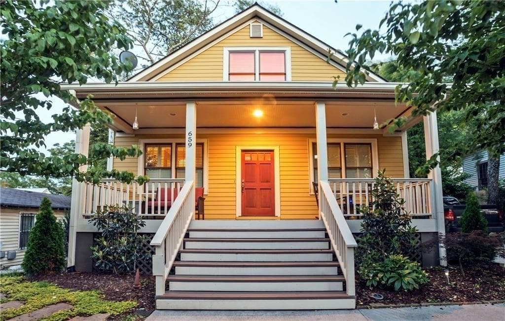 4 bedroom, 2,896 sq ft single family residence sold at 659 Wylie Street, Atlanta, GA 30316
