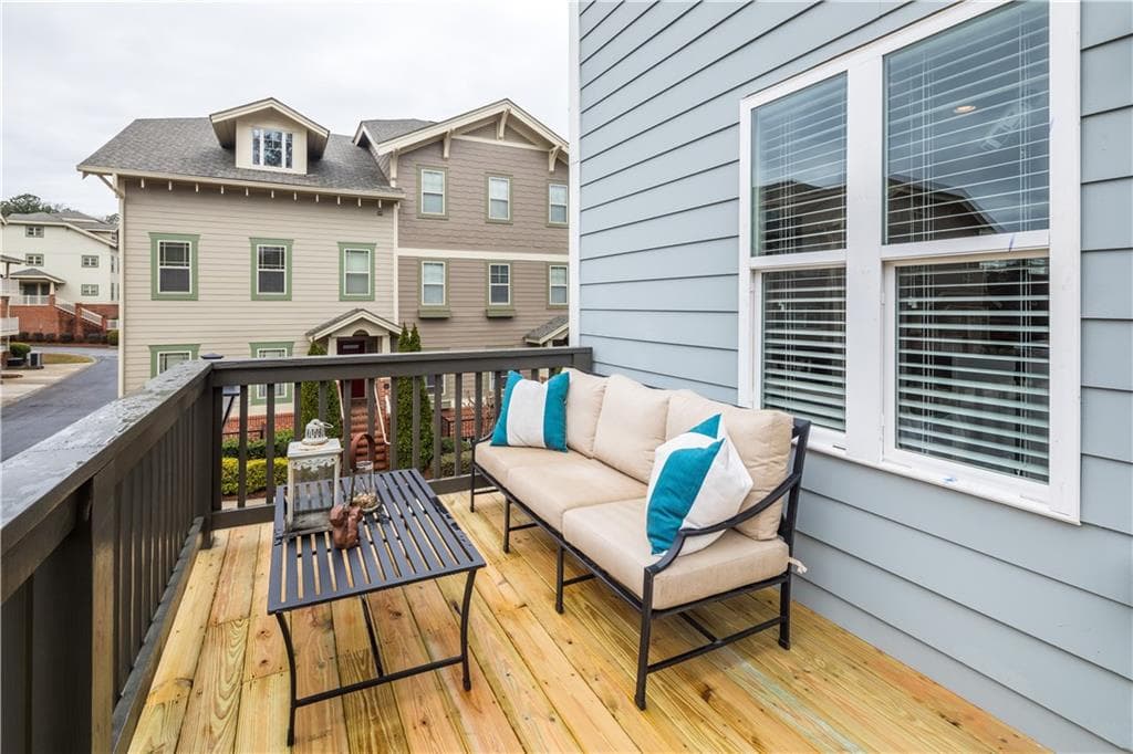 4 bedroom, 1,926 sq ft townhouse sold at 2164 Wiggins Walk 92, Atlanta, GA 30316