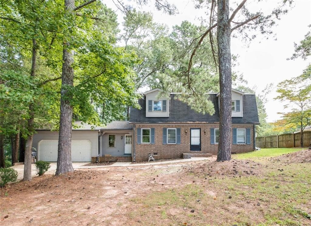 3 bedroom, 2,216 sq ft single family residence sold at 2149 Walker Drive, Lawrenceville, GA 30043