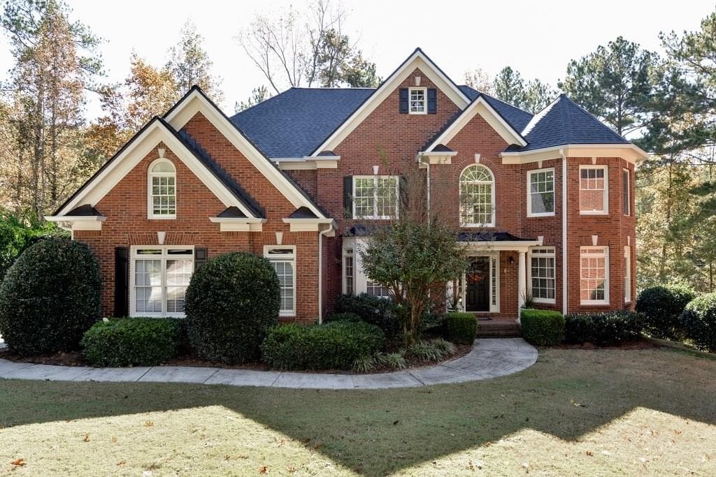 8015 Tangletree Way, Roswell, GA 30075 — most recent listing photo