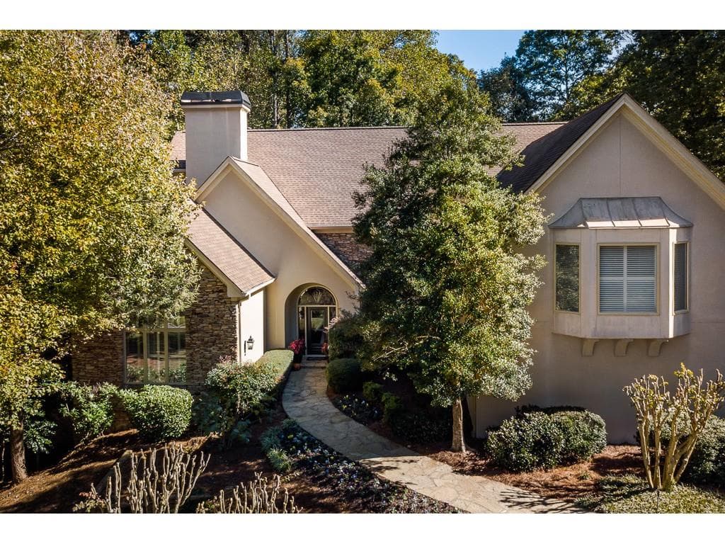 5445 Powers Overlook Court, Sandy Springs, GA 30327 — most recent listing photo
