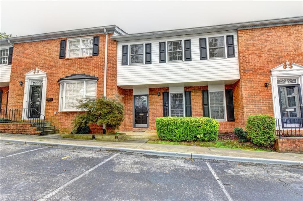 6520 Roswell Rd Unit #5 5, Atlanta, GA 30328 — most recent listing photo