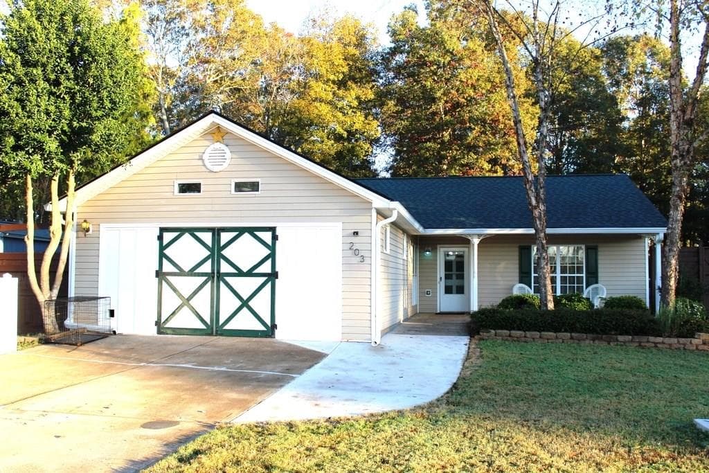 203 Ravenwood Court, Bethlehem, GA 30620 — most recent listing photo