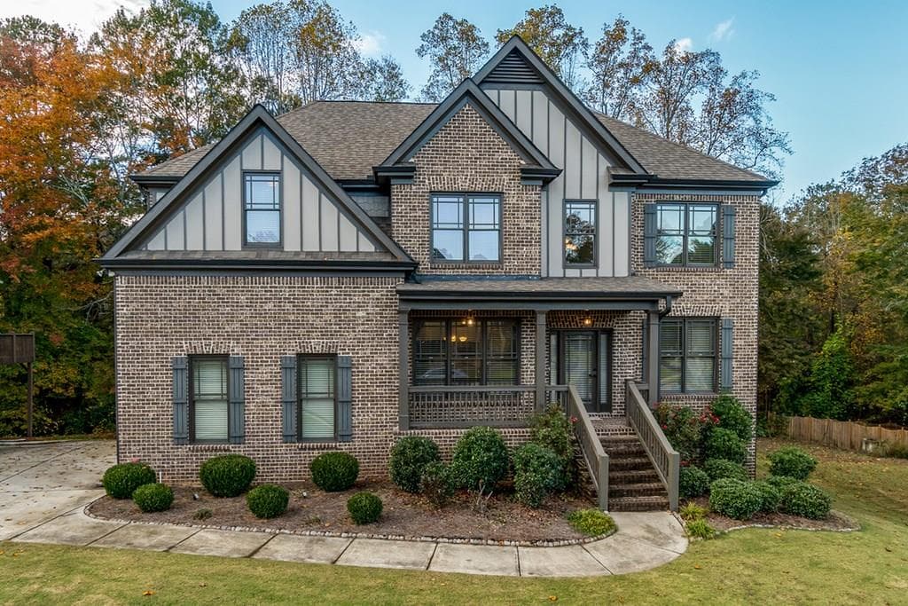 5 bedroom, 3,300 sq ft single family residence sold at 2527 Summer Song Way, Buford, GA 30519