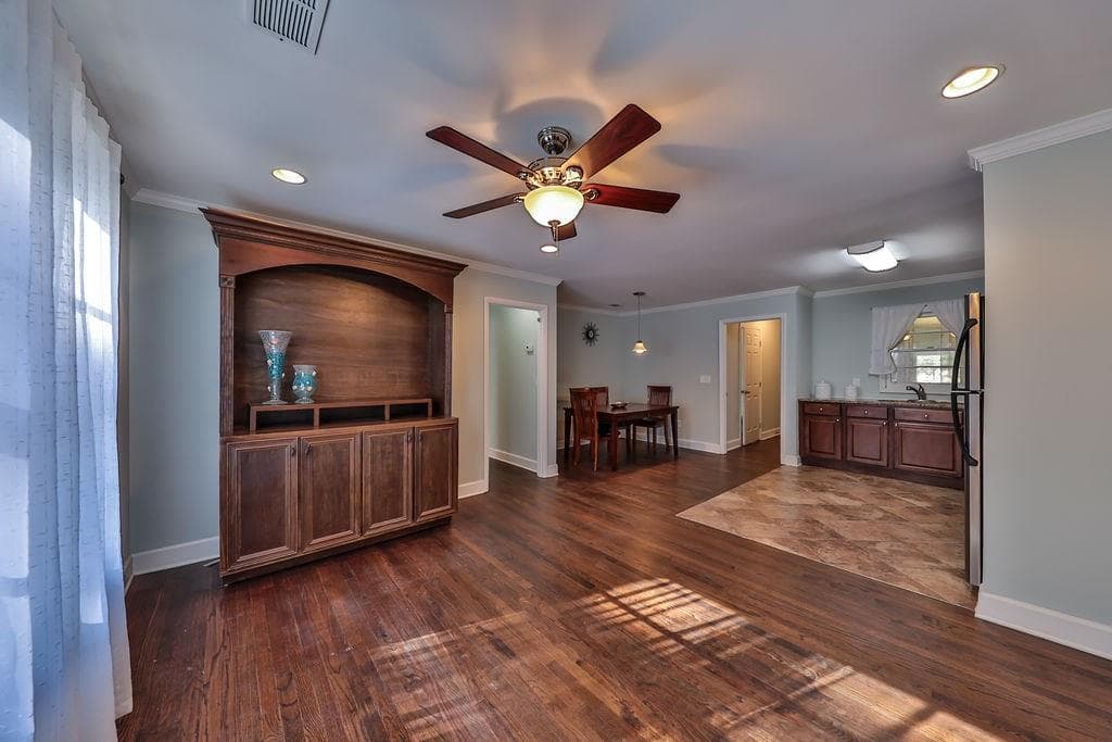 2039 Frank Lane, Marietta, GA 30008 — most recent listing photo
