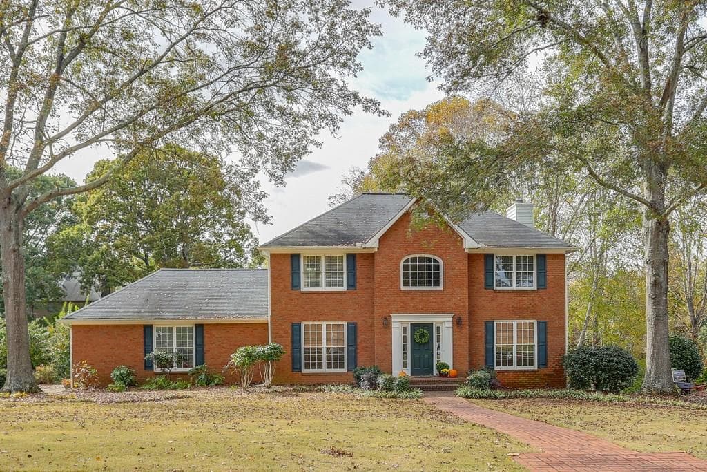 4 bedroom, 2,344 sq ft single family residence sold at 640 Saddle Ridge Trace, Roswell, GA 30076