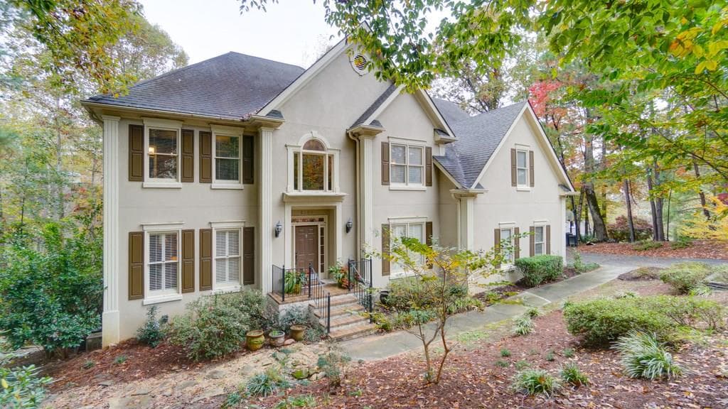 4 bedroom, 3,646 sq ft single family residence sold at 2000 BRASSFIELD Way, Roswell, GA 30075
