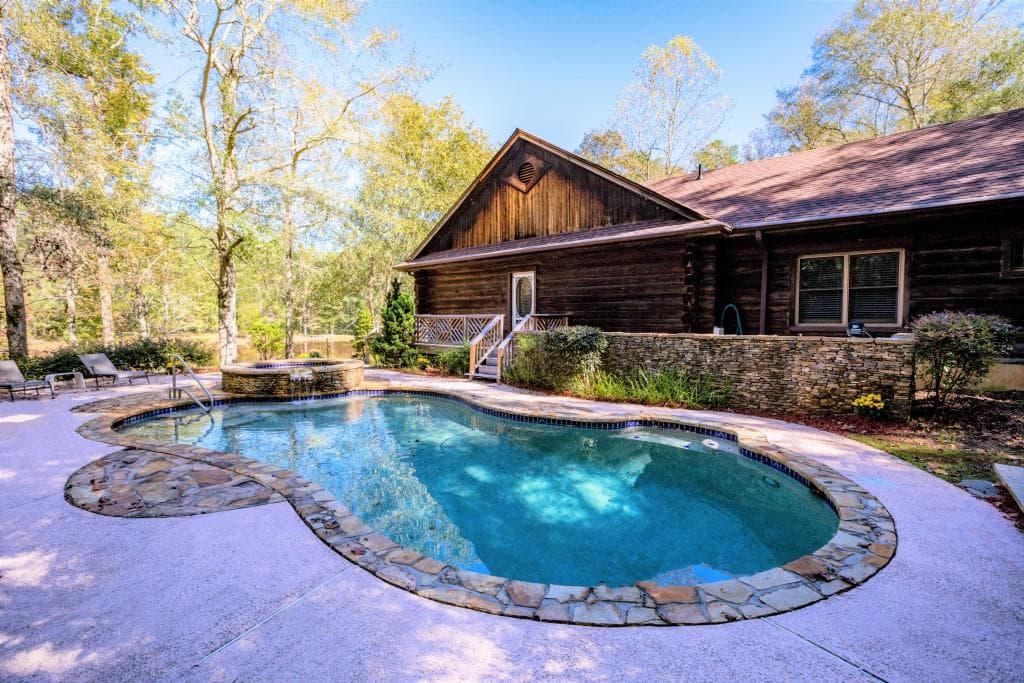 261 McIntosh Circle, Jackson, GA 30233 — most recent listing photo