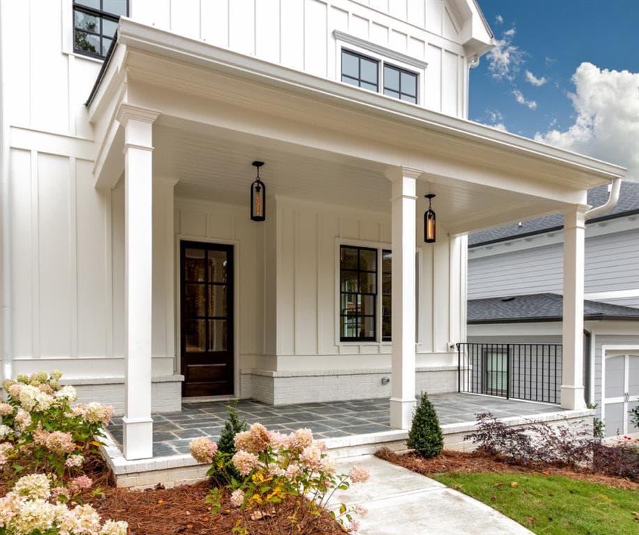 5 bedroom, 3,329 sq ft single family residence sold at 2356 Someo Court, Atlanta, GA 30324