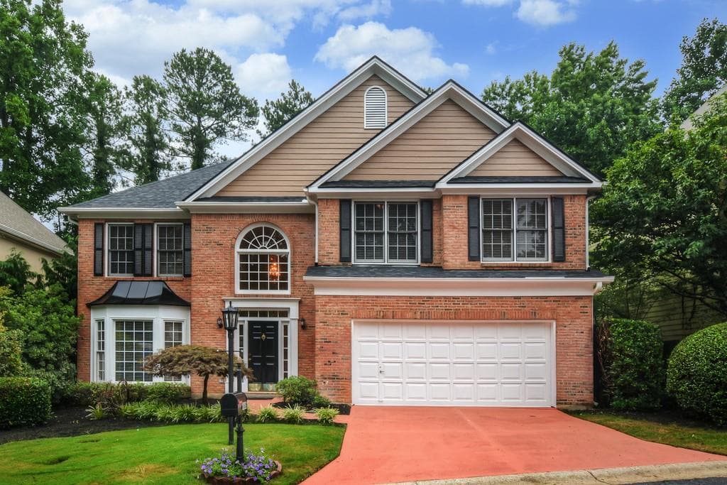 4 bedroom, 2,678 sq ft single family residence sold at 3600 HENLEY PARK Court, Atlanta, GA 30340