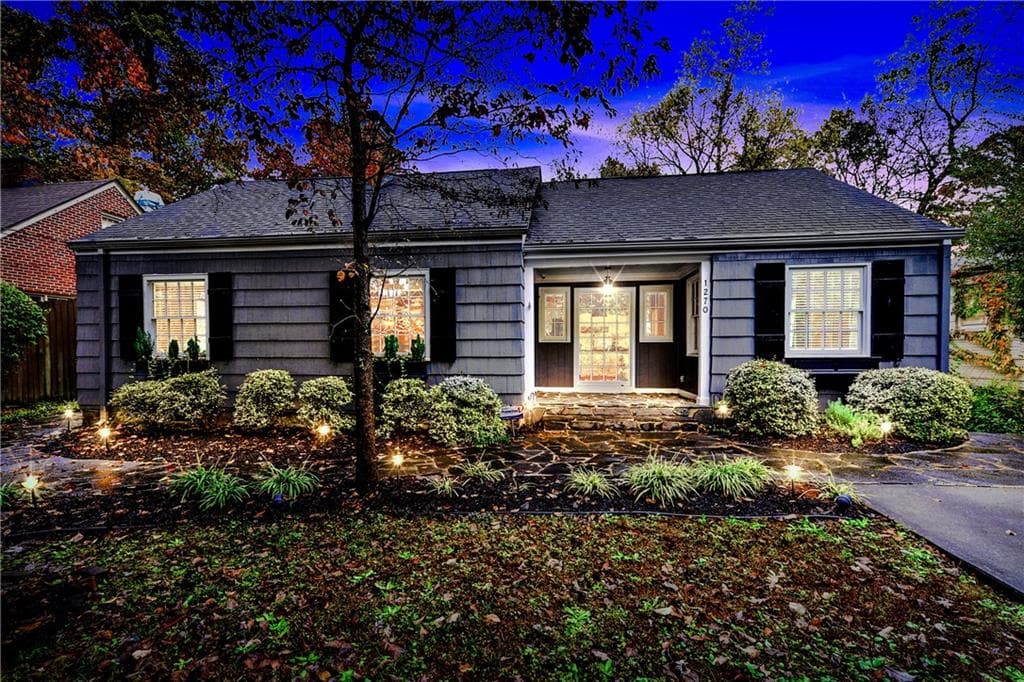 3 bedroom, 1,736 sq ft single family residence sold at 1270 University Drive, Atlanta, GA 30306