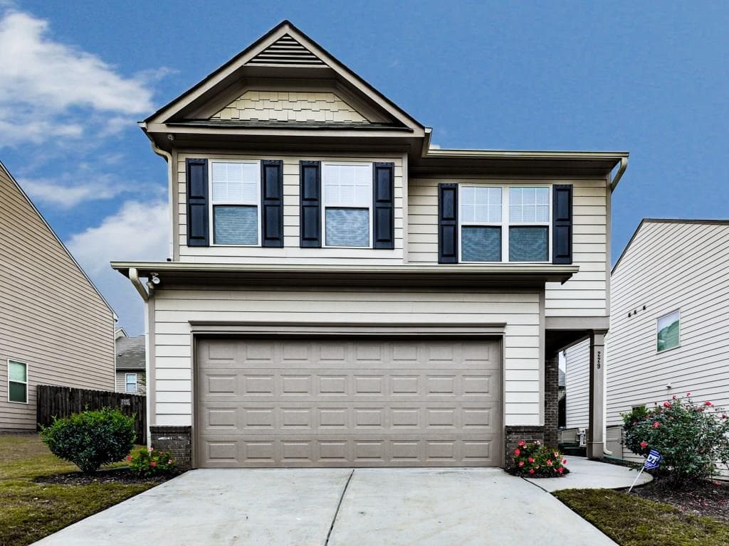 3 bedroom, 2,018 sq ft single family residence sold at 229 Sharon Way, Woodstock, GA 30189