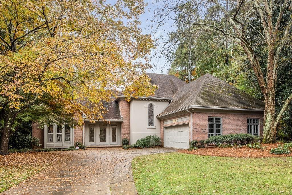 2705 Braffington Court, Sandy Springs, GA 30350 — most recent listing photo