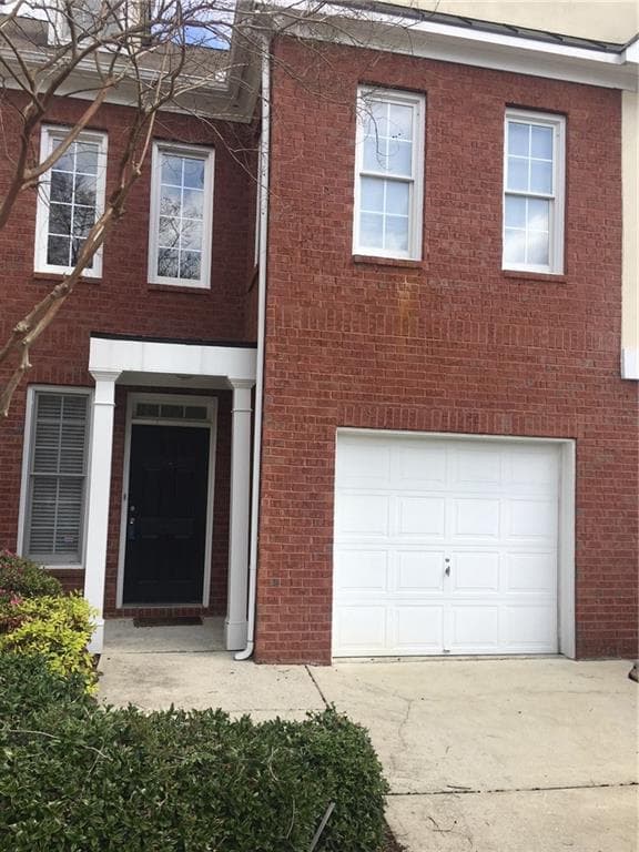3 bedroom, 2,303 sq ft condominium sold at 4825 Longcourt Drive 1, Smyrna, GA 30080
