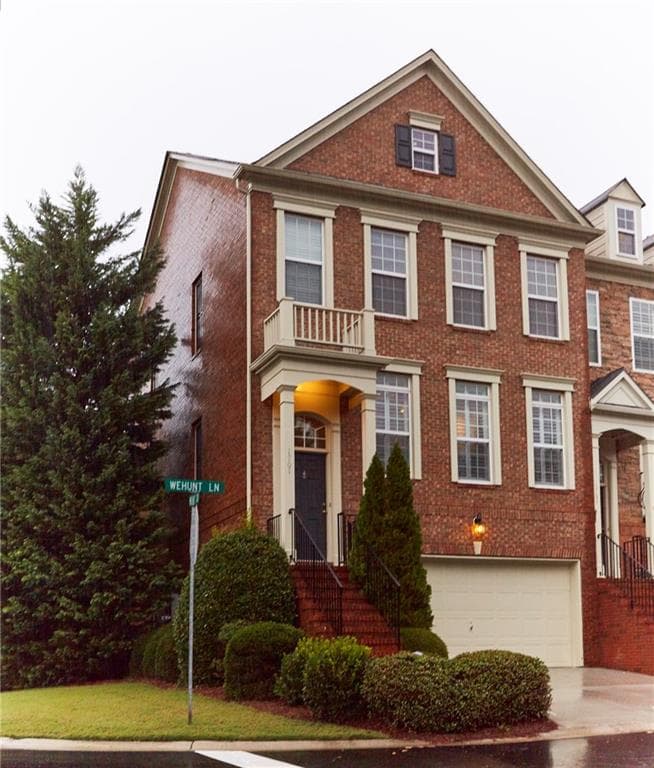3 bedroom, 2,382 sq ft condominium sold at 1701 Wehunt Lane, Smyrna, GA 30082