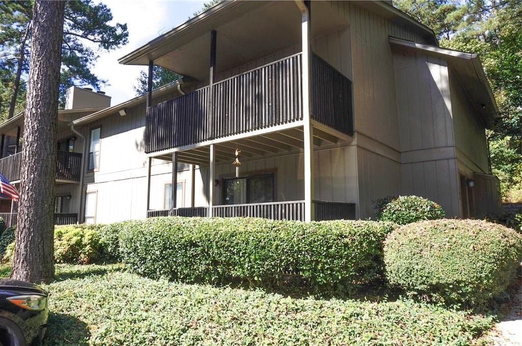 1 bedroom, 712 sq ft condominium sold at 705 Cumberland Court, Smyrna, GA 30080