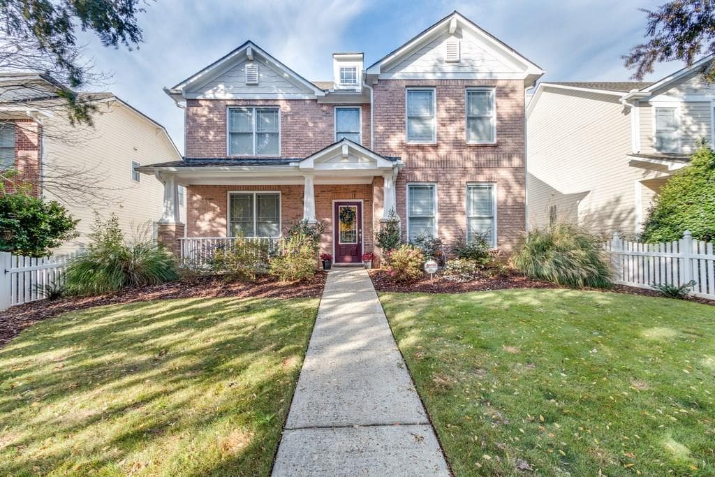 4 bedroom, 2,704 sq ft single family residence sold at 3562 Old Towne Lane, Cumming, GA 30040