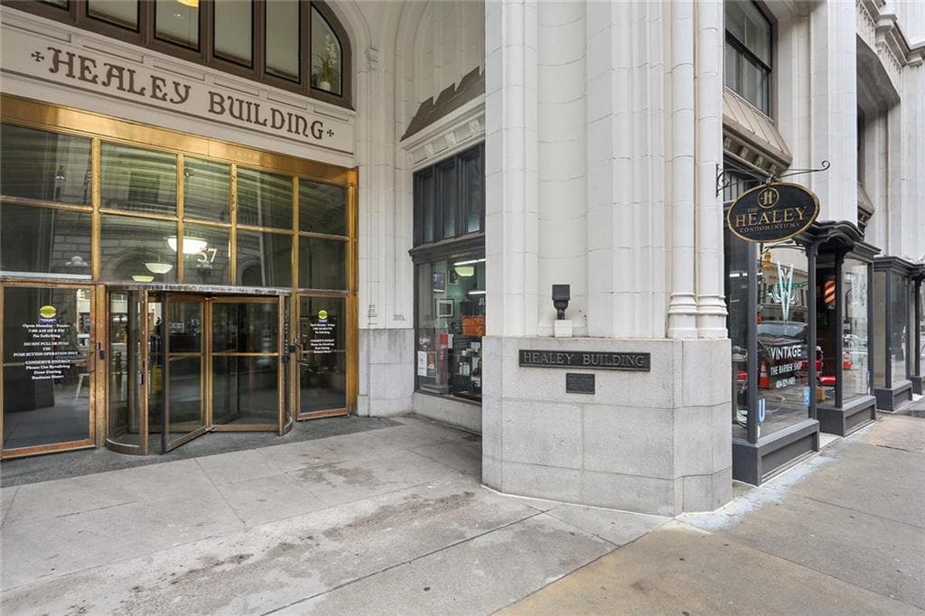 2 bedroom, 1,080 sq ft condominium sold at 57 Forsyth Street 16D, Atlanta, GA 30303