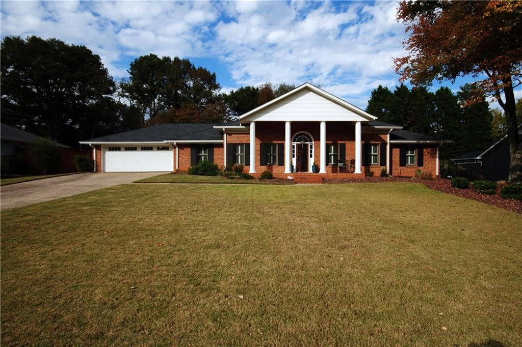 280 Bent Grass Drive, Roswell, GA 30076 — most recent listing photo