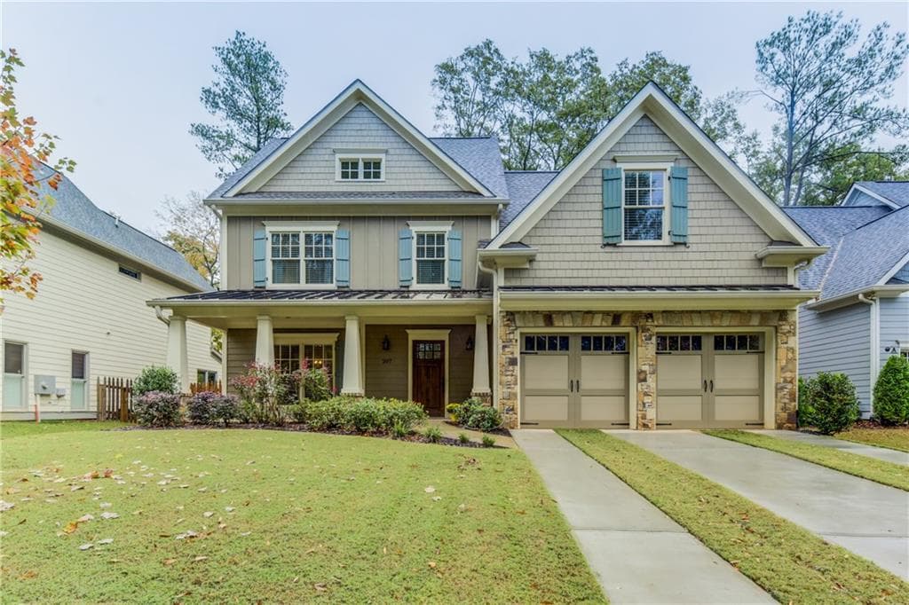 4 bedroom, 2,806 sq ft single family residence sold at 207 Ohm Avenue, Avondale Estates, GA 30002