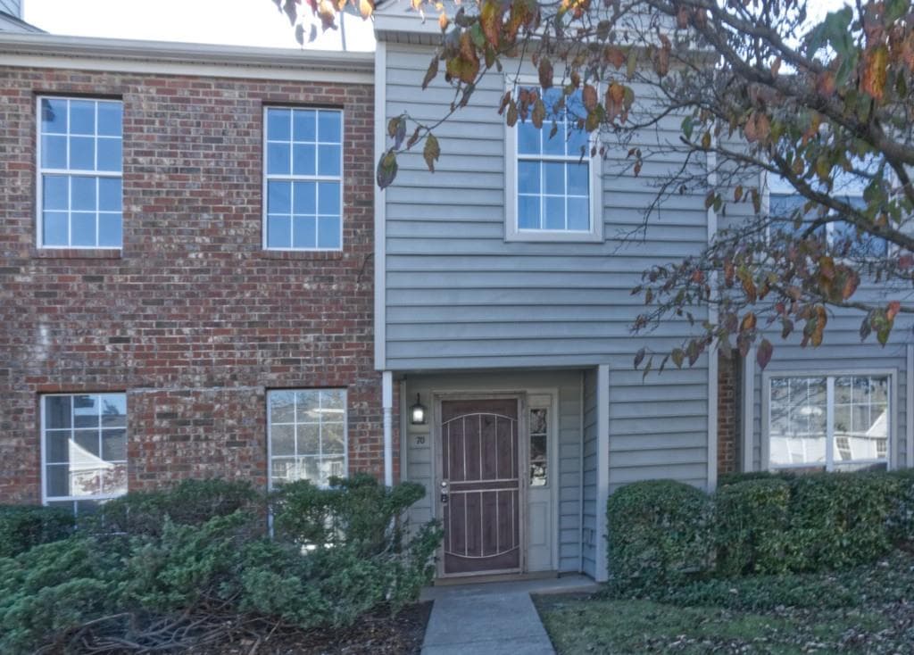 3 bedroom, 1,324 sq ft condominium sold at 70 Belmonte Circle 70, Atlanta, GA 30311
