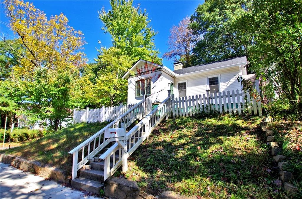 1043 Atlantic Drive, Atlanta, GA 30318 — most recent listing photo