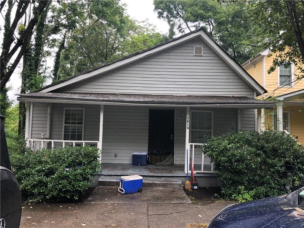 4 bedroom, 1,301 sq ft single family residence sold at 1015 Ira Street, Atlanta, GA 30310