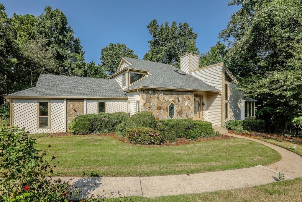 3560 Miller Farms Lane, Peachtree Corners, GA 30096 — most recent listing photo