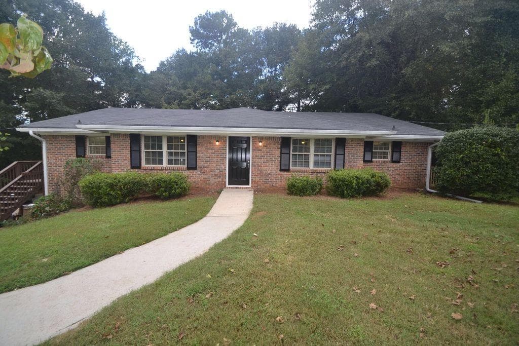 2820 Whispering Hills Drive, Atlanta, GA 30341 — most recent listing photo