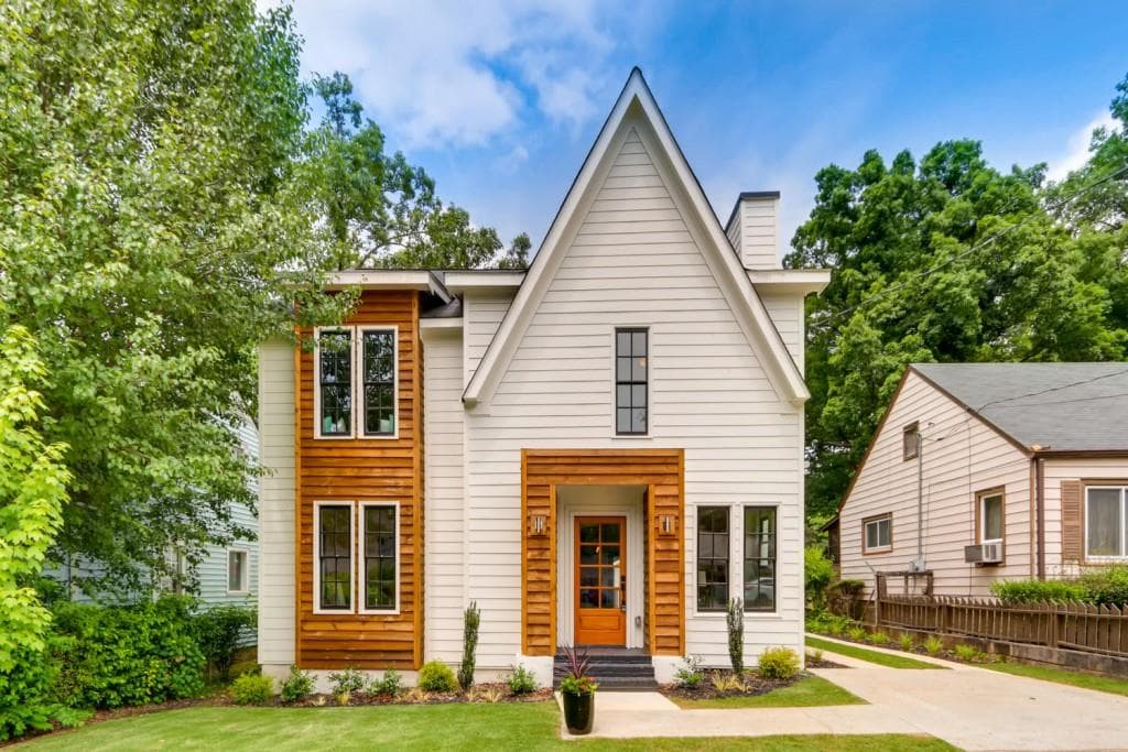 4 bedroom, 2,091 sq ft single family residence sold at 2724 Tupelo Street, Atlanta, GA 30317