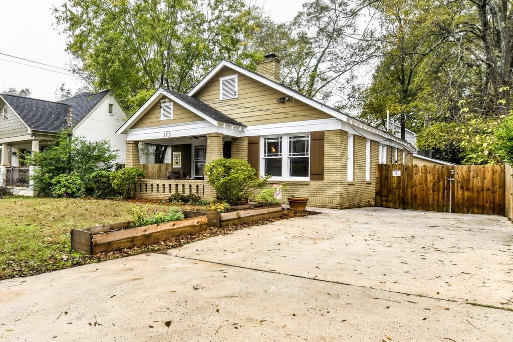 3 bedroom, 1,384 sq ft single family residence sold at 173 Campbell Street, Atlanta, GA 30317