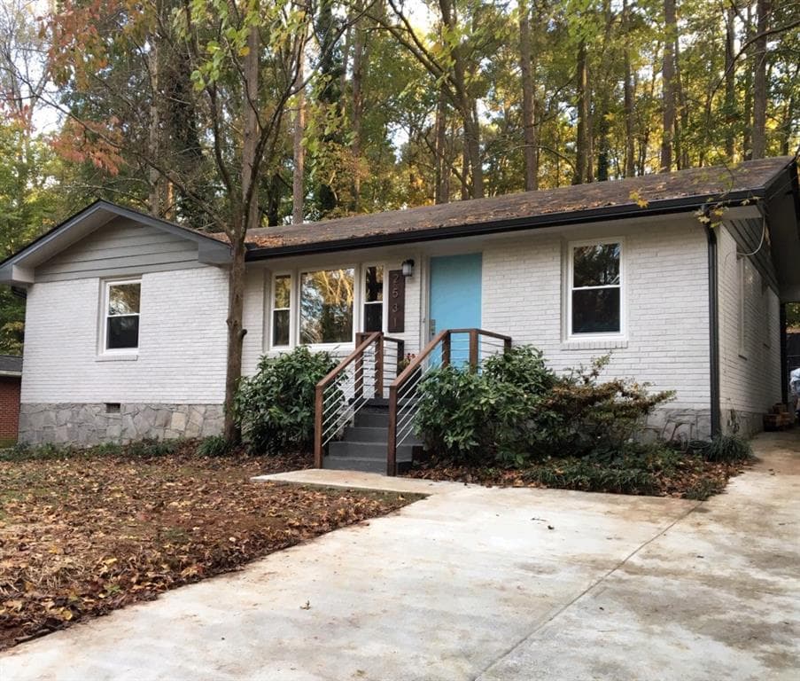 3 bedroom single family residence sold at 2531 McCurdy Way, Decatur, GA 30033