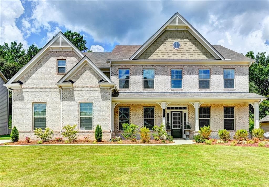 5 bedroom, 4,303 sq ft single family residence sold at 229 Birchin Drive, Woodstock, GA 30188