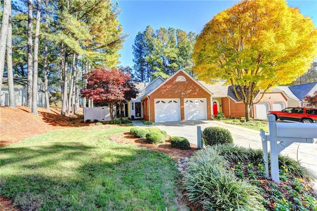 275 Dennis Drive, Alpharetta, GA 30009 — most recent listing photo