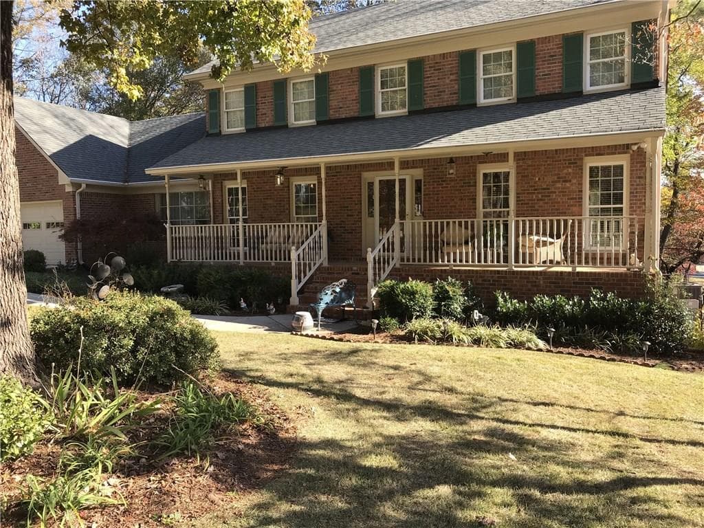 5 bedroom, 4,564 sq ft single family residence sold at 822 Leonard Court, Lawrenceville, GA 30046