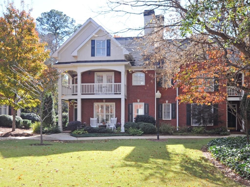 2 bedroom, 2,056 sq ft townhouse sold at 1164 Brookhaven Glen, Brookhaven, GA 30319