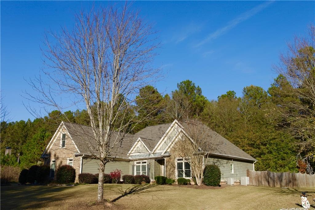 4 bedroom, 2,784 sq ft single family residence sold at 1238 Fairwinds Drive, Loganville, GA 30052
