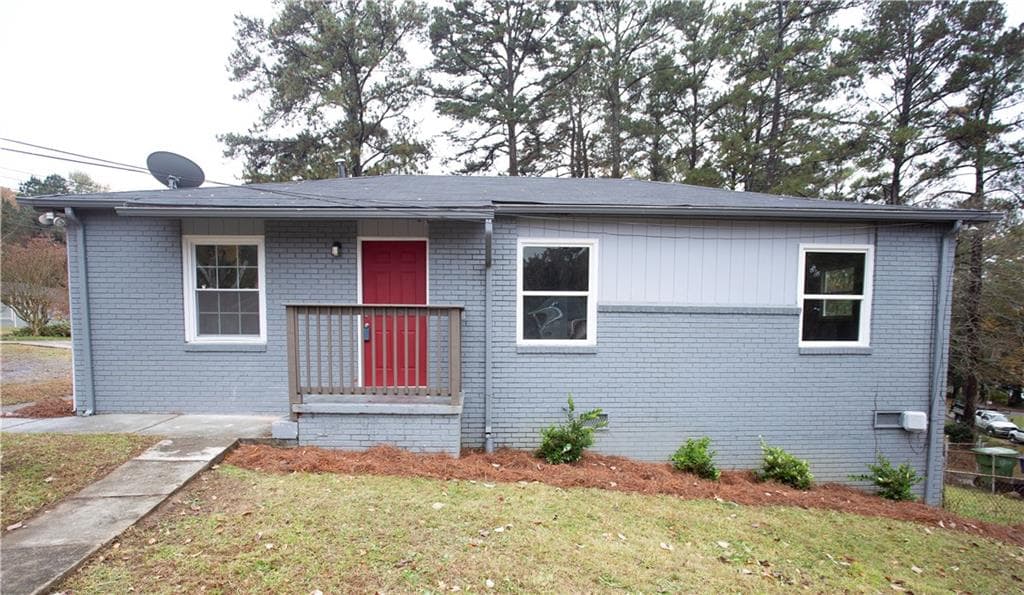 3 bedroom, 1,025 sq ft single family residence sold at 3815 Clovis Court, Atlanta, GA 30331