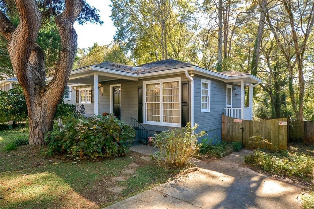 2 bedroom single family residence sold at 1095 NAPIER Street, Atlanta, GA 30316