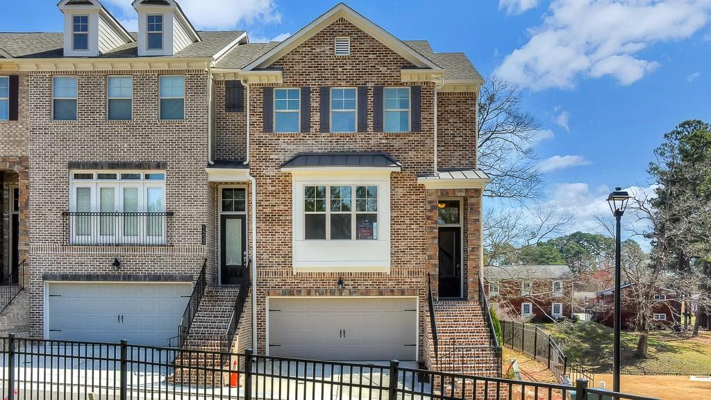 1331 Harris Way 28, Brookhaven, GA 30319 — most recent listing photo