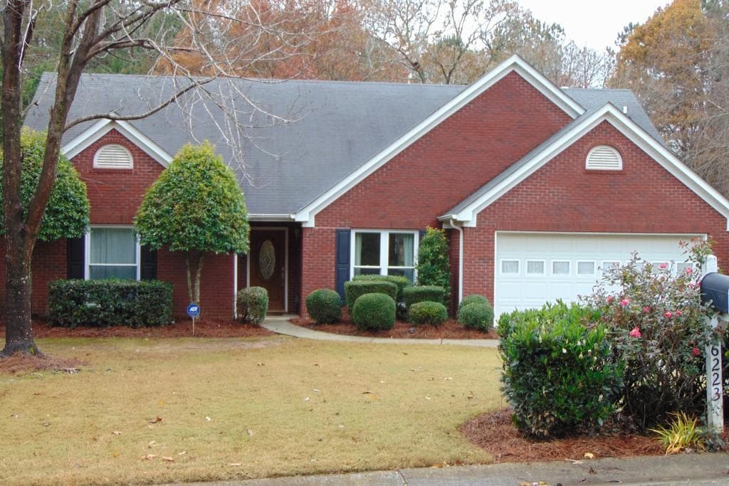 6223 Rock Port Drive, Flowery Branch, GA 30542 — most recent listing photo