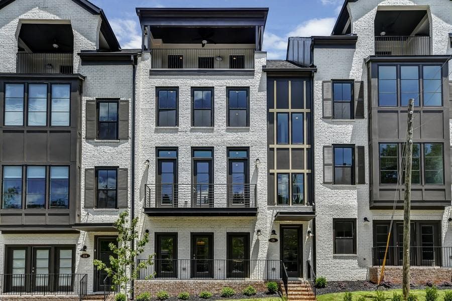 126 W Wieuca Road 4, Sandy Springs, GA 30342 — most recent listing photo