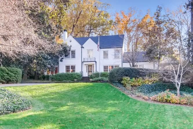 4 bedroom, 5 bathroom single family residence sold at 1047 Stovall Boulevard, Atlanta, GA 30319