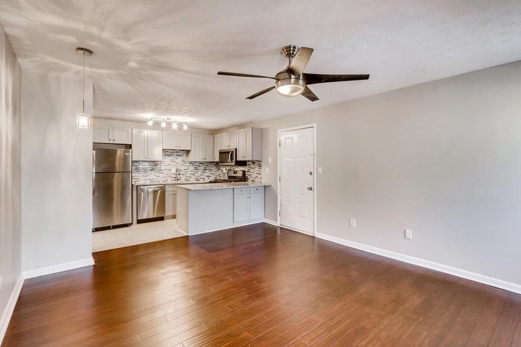1 bedroom, 600 sq ft condominium sold at 918 Dunbar Drive, Atlanta, GA 30338