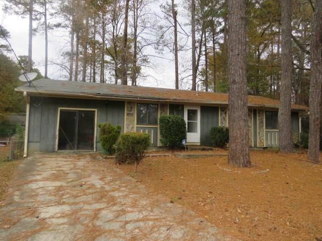 3 bedroom, 1,176 sq ft single family residence sold at 2289 Cherokee Valley Drive, Lithonia, GA 30058