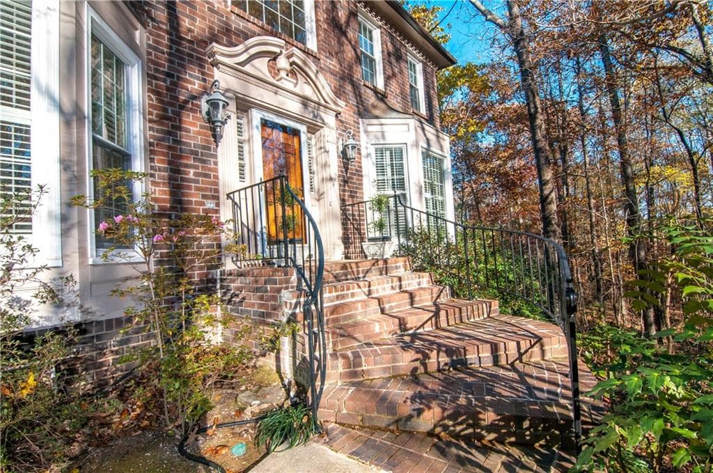 1990 Sturbridge Lane, Buford, GA 30519 — most recent listing photo