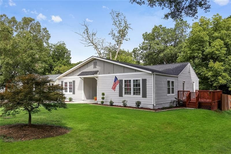 3 bedroom, 1,633 sq ft single family residence sold at 1251 Pierce Avenue, Smyrna, GA 30080