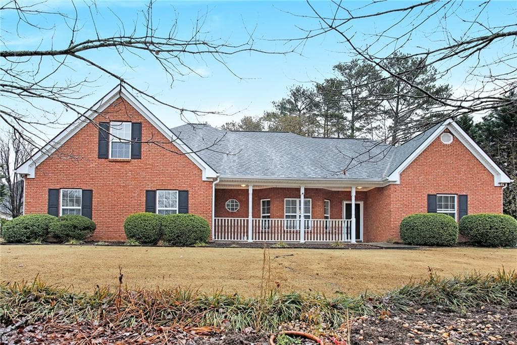 4 bedroom, 2,276 sq ft single family residence sold at 3057 Biltmore Woods Drive, Buford, GA 30519